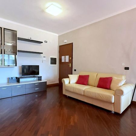 Sun Nest Apartment - Terrace & Garage Fiumicino Kültér fotó