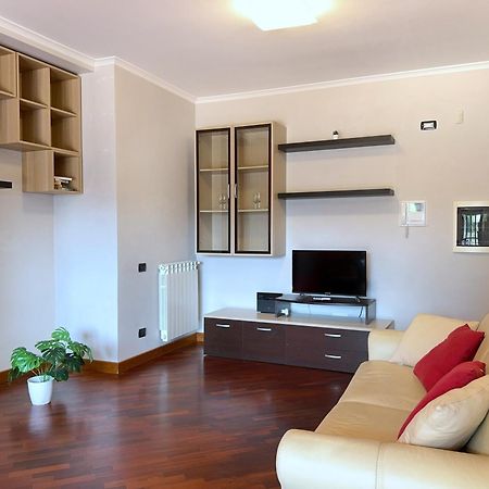 Sun Nest Apartment - Terrace & Garage Fiumicino Kültér fotó